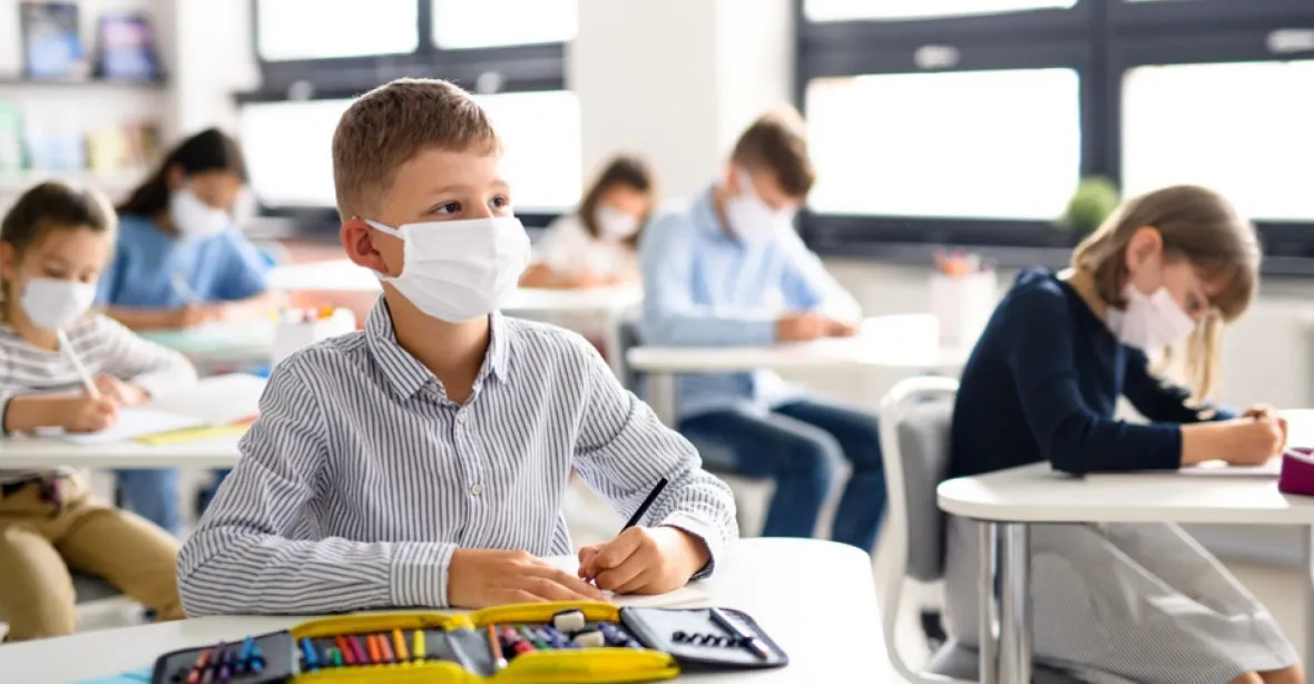Tendrem na antigenní testy do škol se zabývá antimonopolní úřad