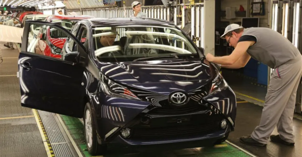 Kolínská Toyota pozastaví výrobu aut, chybí jí polovodiče z USA