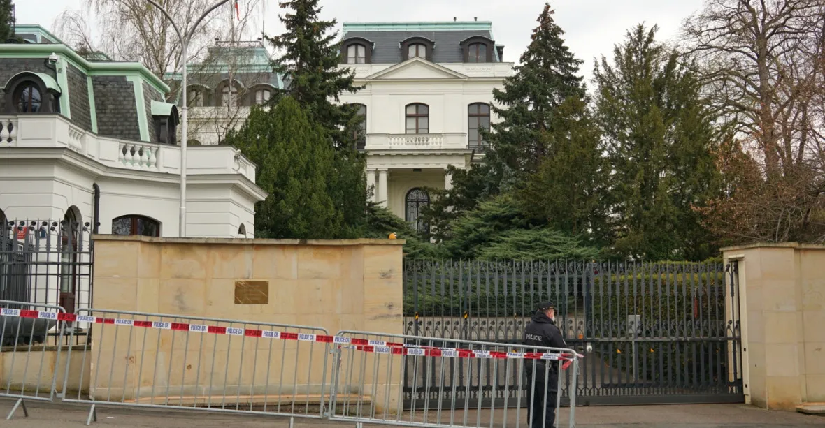 Praha požaduje zmenšení rozlohy ruské ambasády. Chce zpět část Stromovky zabranou v roce 1968