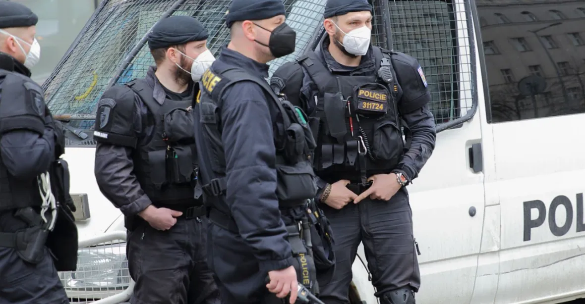 Policie zadržela pět lidí, podezřívá je z terorismu kvůli bojům na východě Ukrajiny