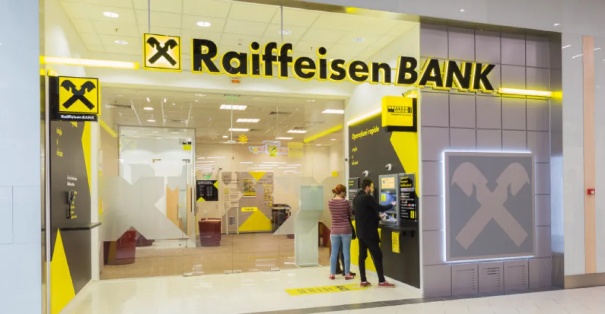 Raiffeisenbank může pohltit Equa Bank, centrální banka nemá námitek