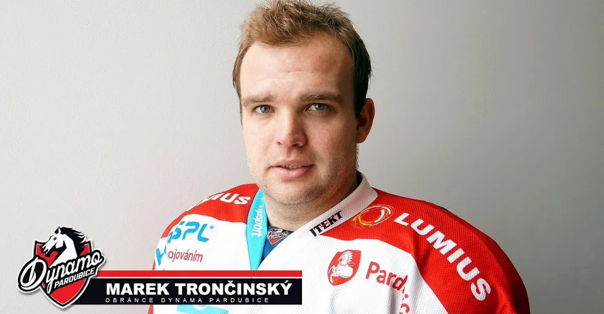 Ve 32 letech zemřel hokejový obránce Trončinský