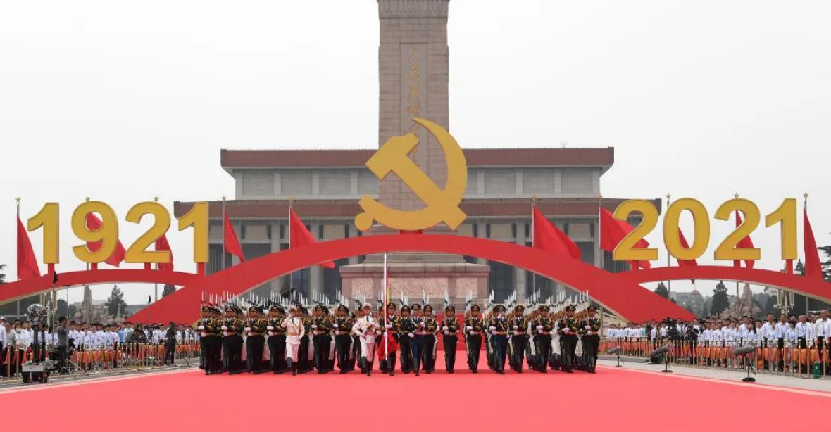 Komunisté v Číně slaví 100 let: Hlavy nepřátel budou zkrvavené po nárazu na socialistickou jednotu