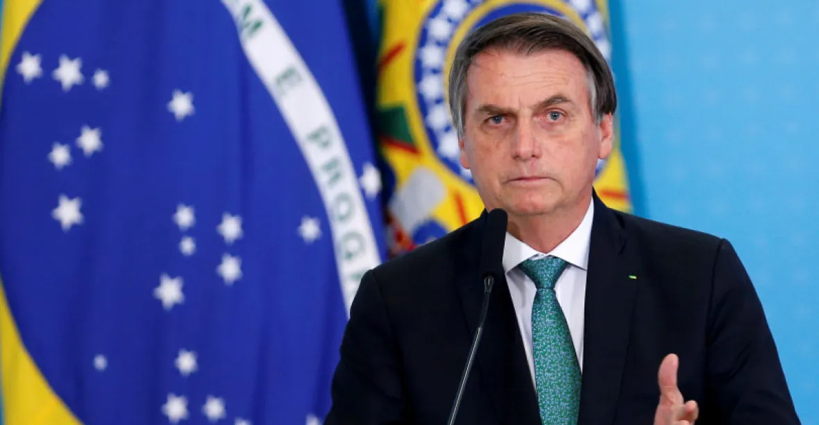 Prezident Bolsonaro je kvůli škytavce v nemocnici, hrozí mu operace