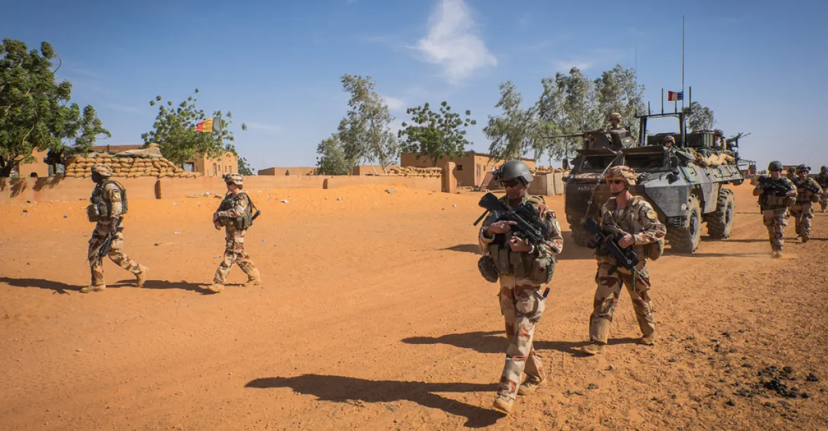 Nejméně 51 mrtvých civilistů. Situace na Mali se zhoršuje