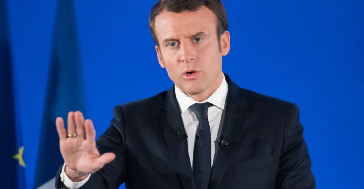 Macron oznamuje „iniciativu“ na „ochranu před významnými migračními toky“
