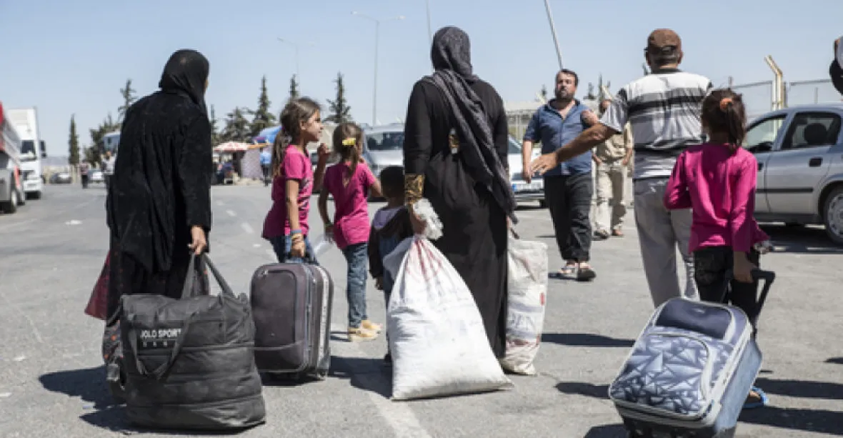 Řecko má strach z afghánských uprchlíků. Na hranicích vztyčilo 40kilometrový plot