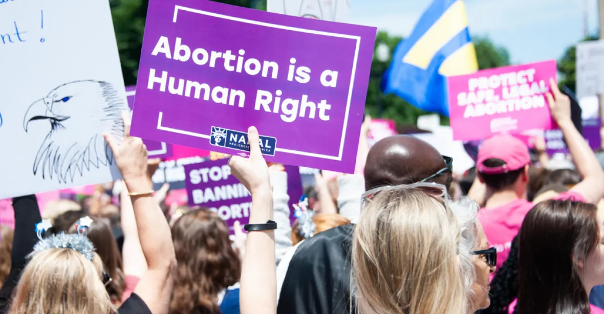 Republikáni v šesti dalších státech plánují zákaz potratů po vzoru Texasu