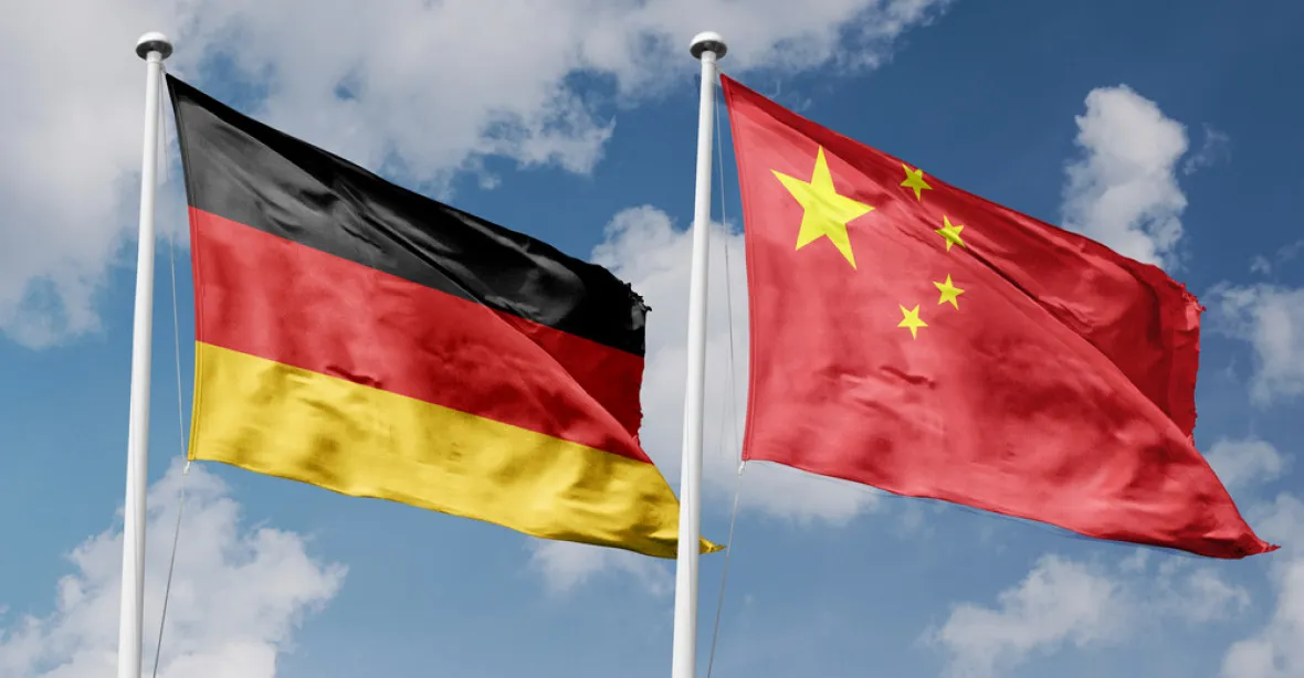 Německá diplomacie je v šoku. Nový velvyslanec v Číně zemřel pár dní po nástupu do funkce