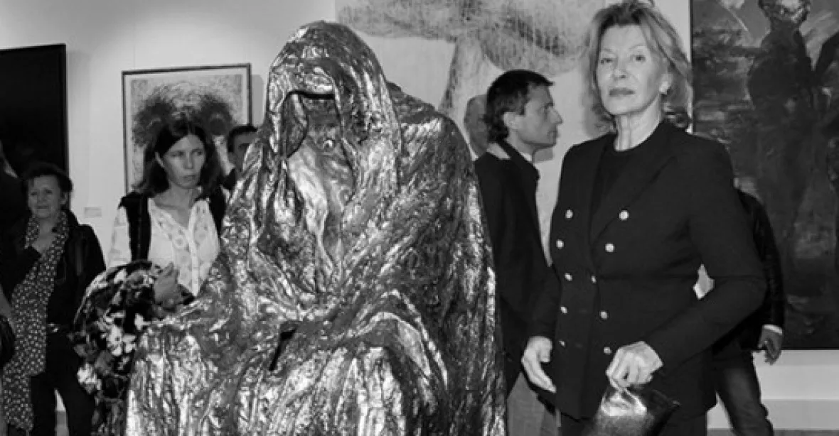 V 81 letech zemřela v Monaku sochařka Anna Chromy, Češka žijící ve Francii