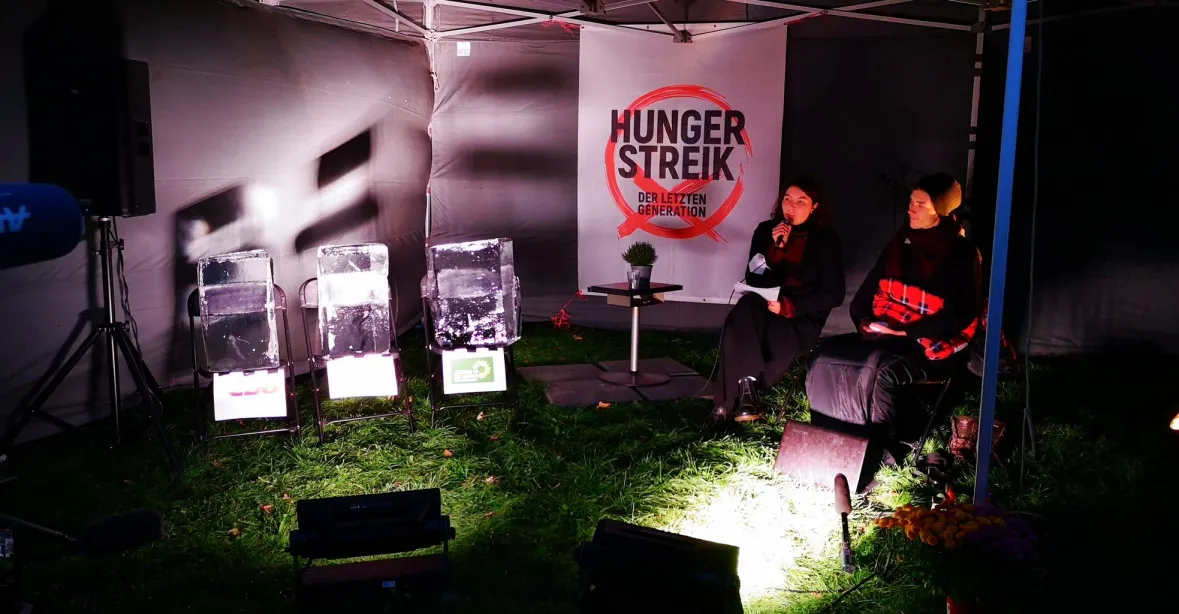 Protesty za klima se vrací, německý aktivista drží už 25 dní hladovku