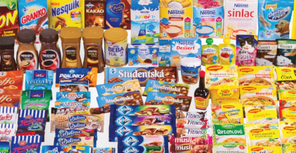 Gigant Nestlé citelně zdražuje. Lidé si připlatí za čokoládu, bonbóny i kávu