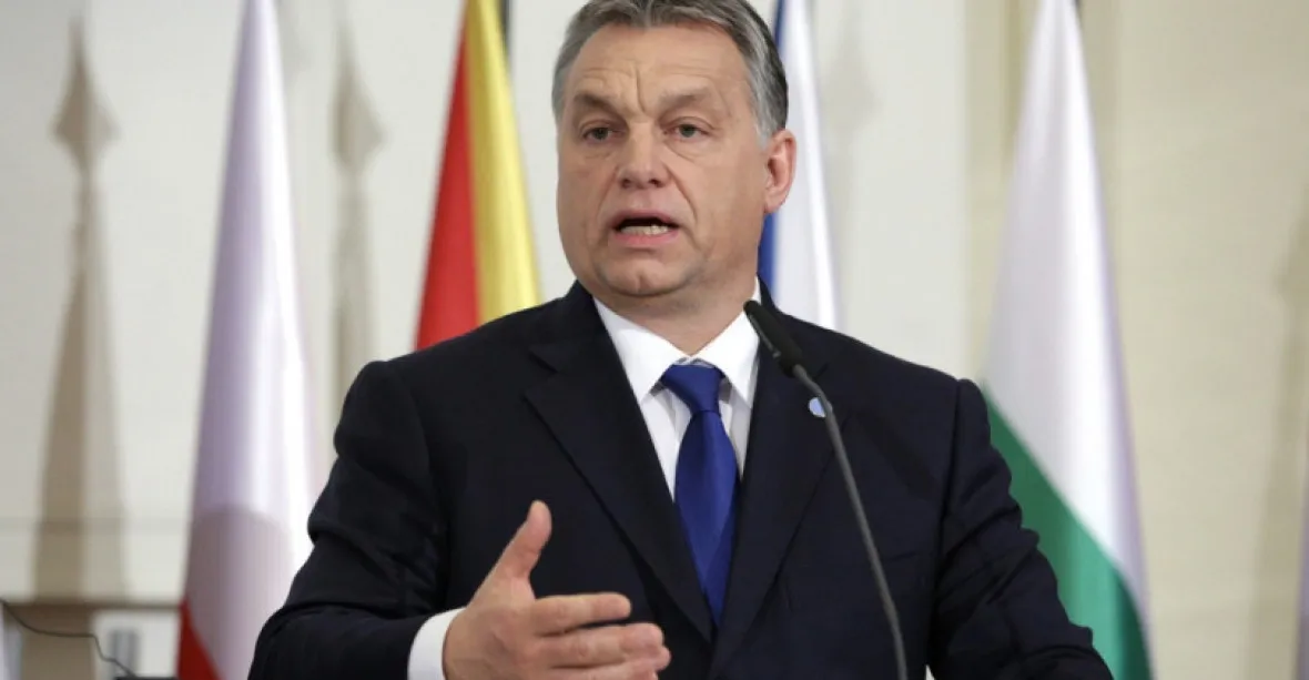 „Nechceme opustit EU, tak snadno se nás nezbaví,“ řekl Orbán při znovuzvolení šéfem Fidesz