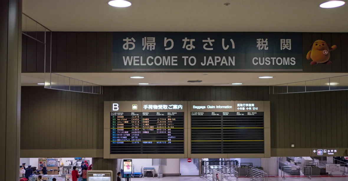 Japonsko se bojí varianty omikron, znovu se uzavře pro cizince