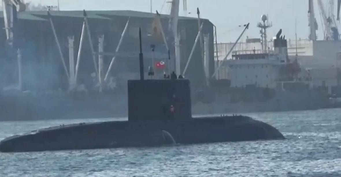 Rusové ukazují sílu, otestovali řízenou střelu z nové ponorky