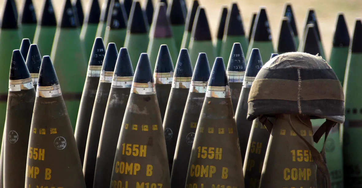 Česko daruje Ukrajině 4000 dělostřeleckých granátů