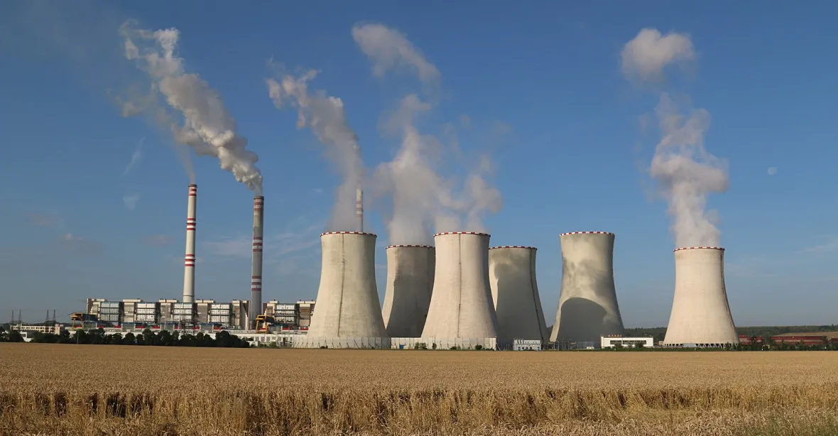 Nejvíce elektřiny se v listopadu a prosinci vyrobilo z hnědého uhlí
