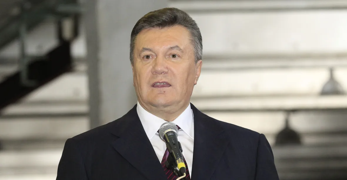 Kreml chce za prezidenta Ukrajiny Janukovyče, tvrdí tajné služby. Ten už je v Minsku