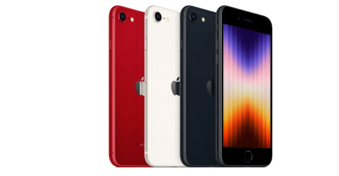 Apple představil nový „levný“ iPhone SE. Ceny začínají na 12 500 Kč