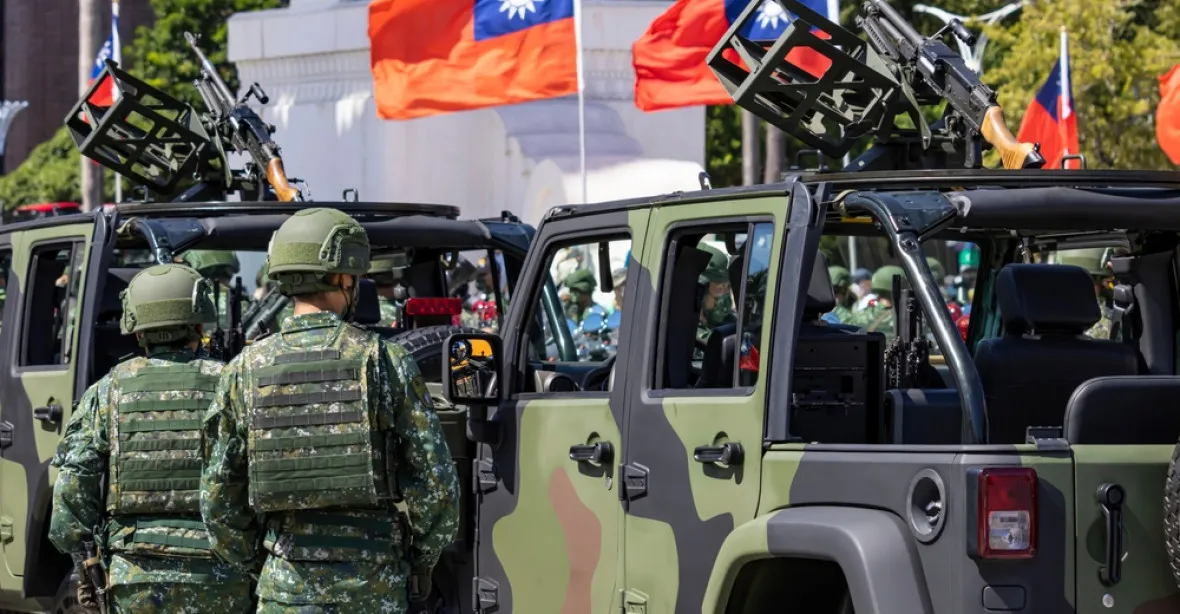 Válka s Čínou? Tchajwanští váleční stratégové pozorně sledují boje na Ukrajině