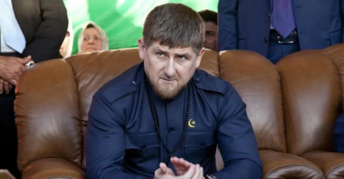 Neuděláme ani krok zpět, ruské síly Kyjev dobudou, tvrdí Čečenec Kadyrov