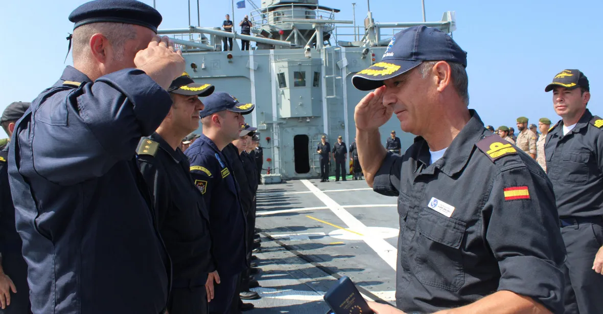 EU zvažuje námořní operaci v Černém moři. Chce dostat ukrajinské obilí z přístavů