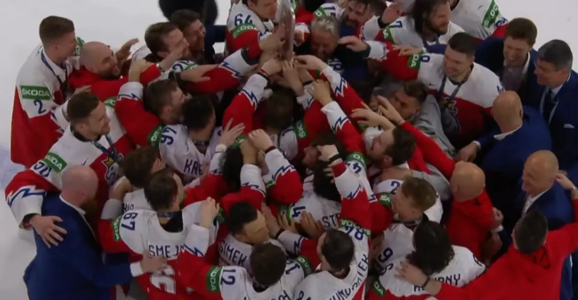 Čeští hokejisté vezou z mistrovství světa bronz. USA porazili 8:4