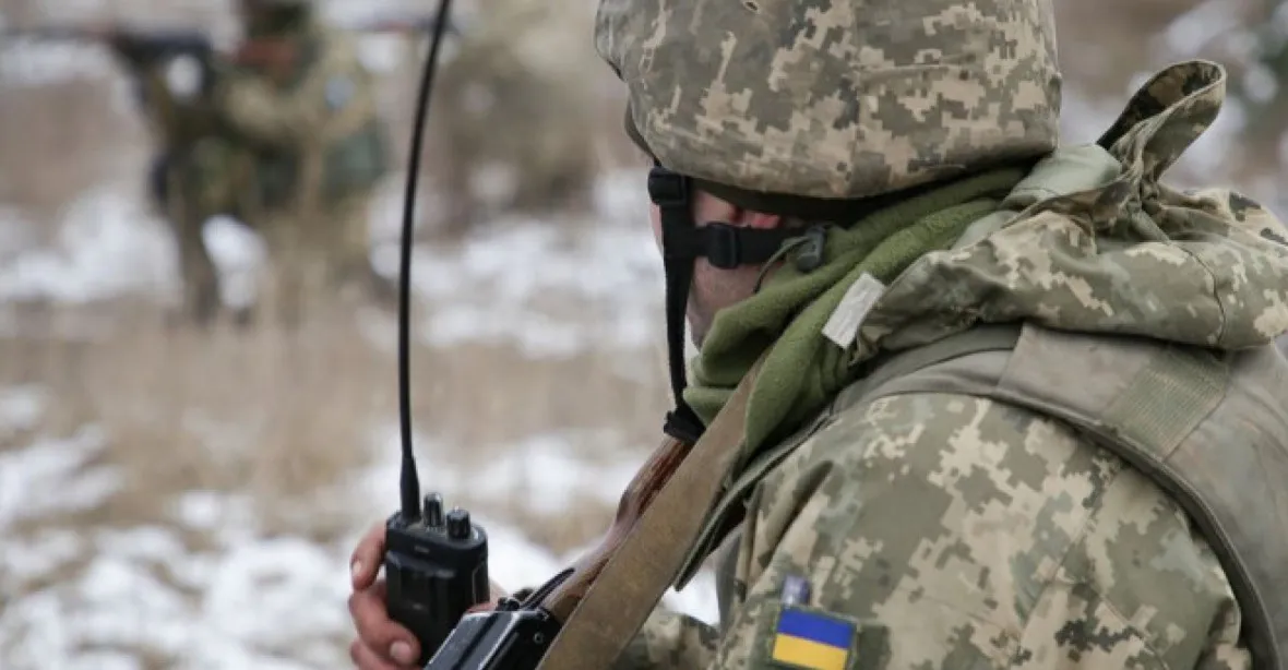 Západu dochází „sovětská“ munice. Ukrajina potřebuje rychle přezbrojit