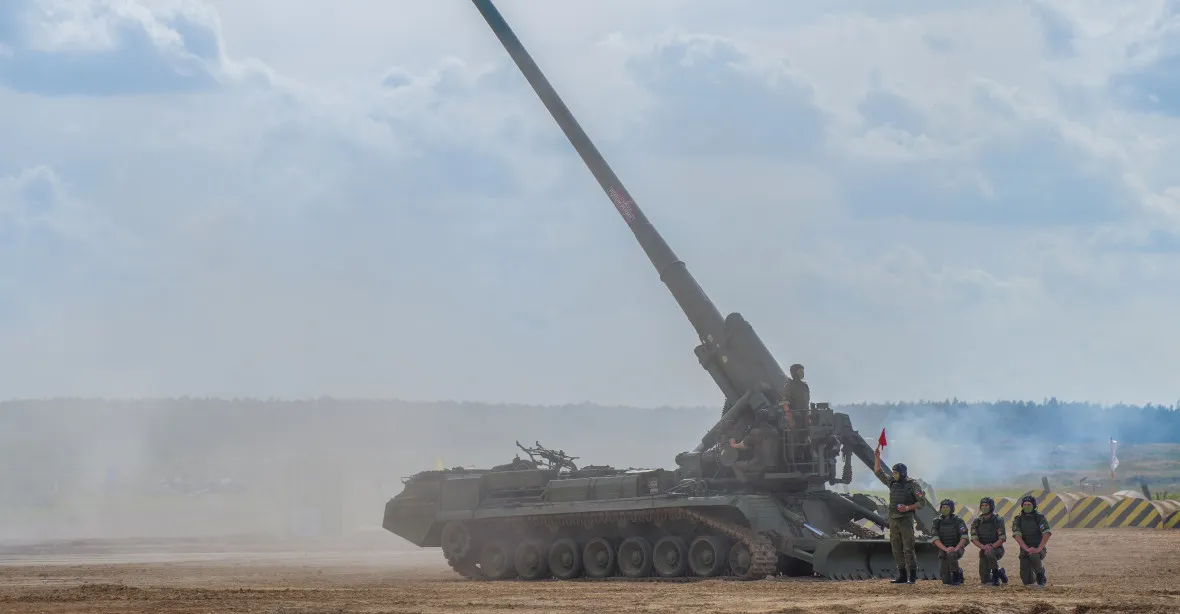 „Ukrajina prohrává dělostřeleckou válku.“ Podle Kyjeva vydrží Rusko tímto tempem rok