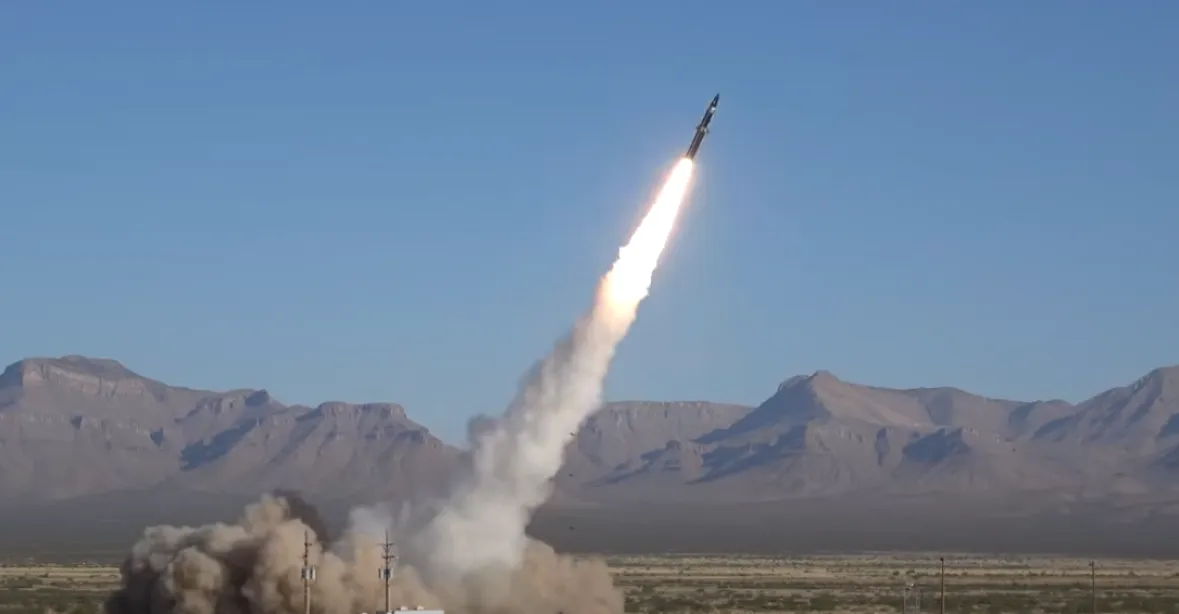 VIDEO: USA se pochlubily testem dvou druhů hypersonických raket