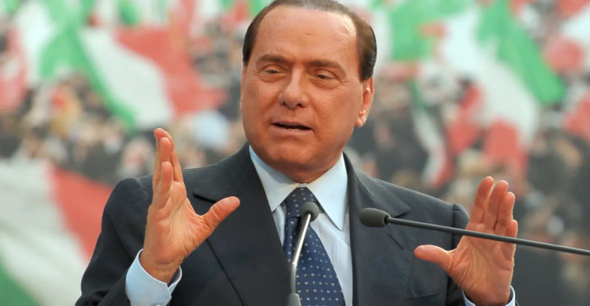 Velký oběd u Berlusconiho. Jak italská pravice naplánovala svržení premiéra
