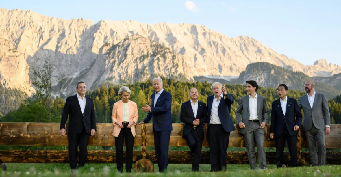 G7 zavede cenový strop na ruskou ropu. V tom případě Moskva končí s dodávkami