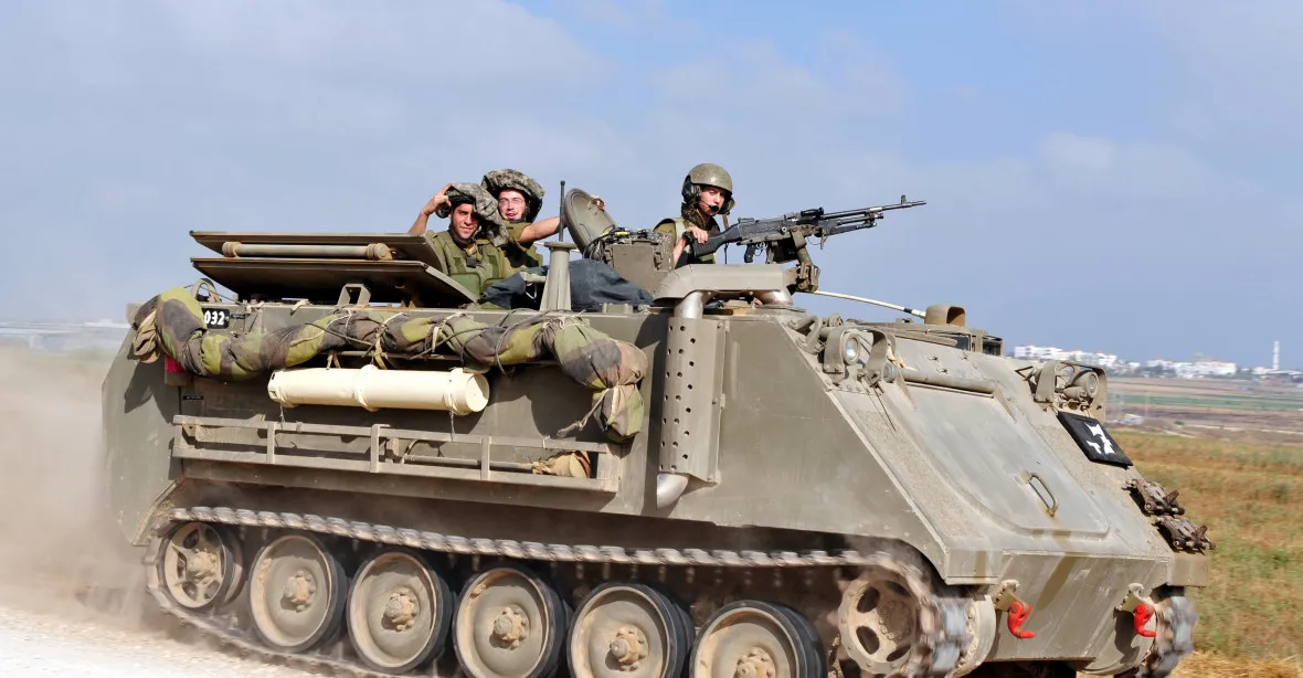 Španělsko pošle Ukrajině obrněnce M-113. Tanky má v příliš špatném stavu