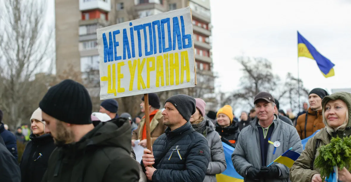 Ukrajinský odboj hlásí další zářez: těžce zranil vůdce ruské propagandy v Melitopolu