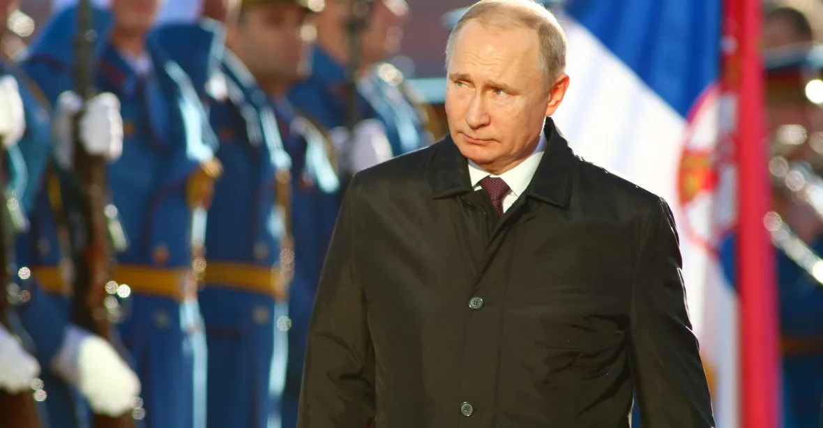 „Rusko má hodně spojenců,“ řekl Putin. Nabízí jim „perspektivní ruské zbraně“