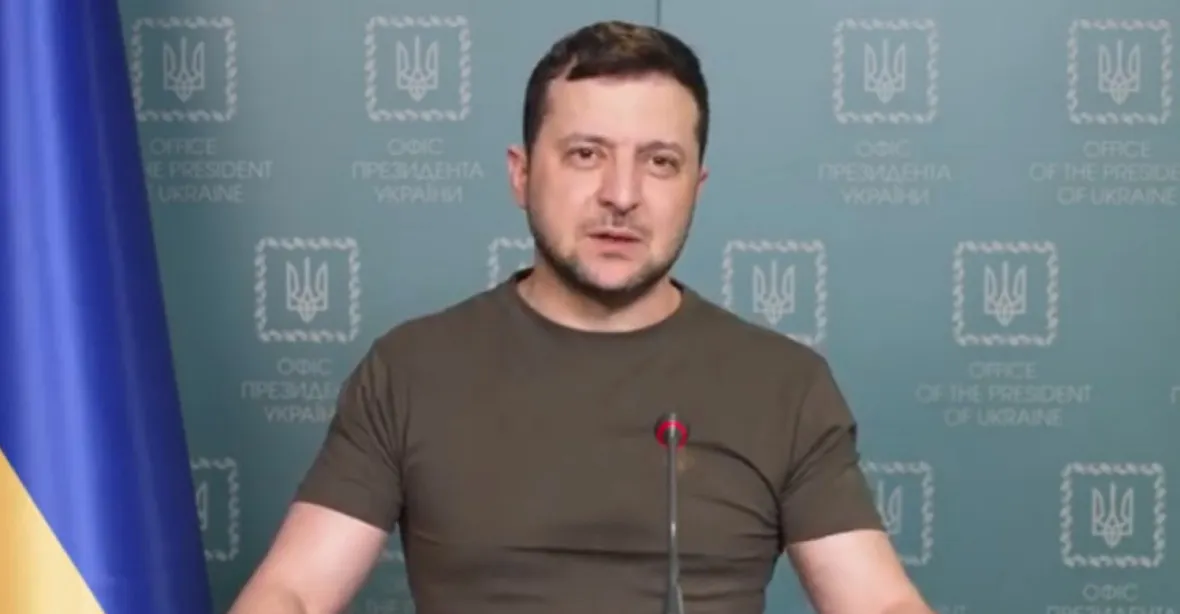Ukrajince jsme před invazí nevarovali, nechtěli jsme vyvolat paniku, uvedl Zelenskyj