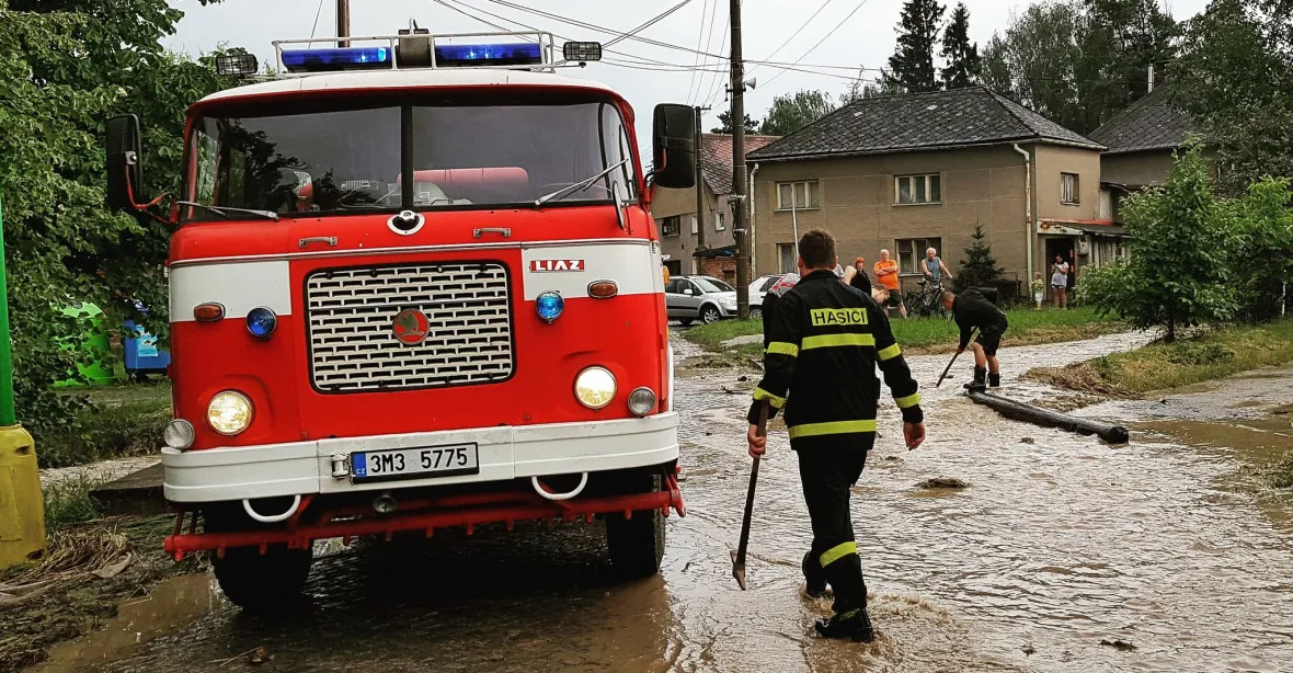 V Česku hrozí povodně. Tropická vedra vystřídaly prudké lijáky