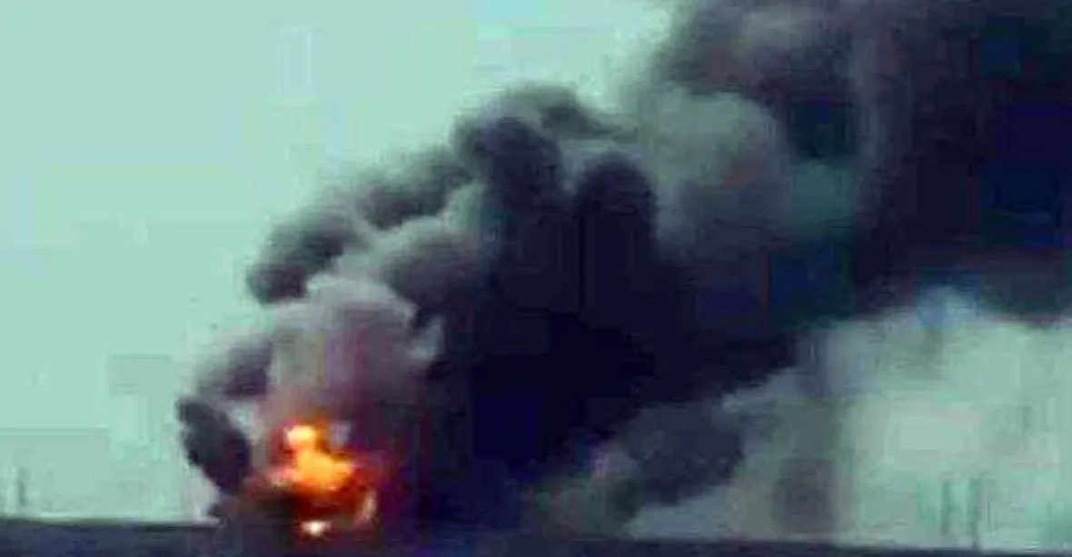 Ukrajinci opět zaútočili na Antonivskyj most s konvojem ruských aut s municí