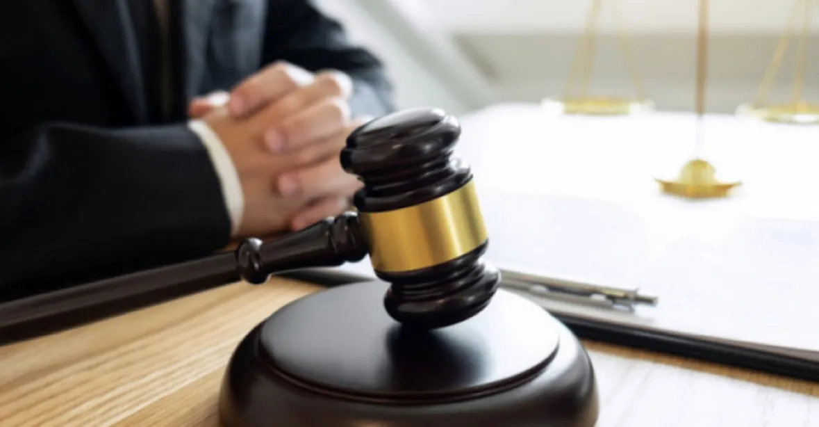 „Zemanův“ muž Balák dostal u soudu vysokou pokutu a zákaz činnosti