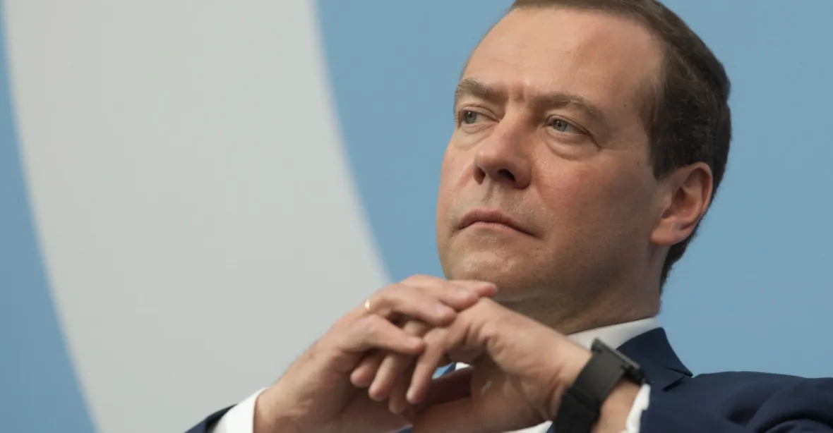 Srdečné pozdravy z Ruska: Plyn bude za 5000 eur, vzkazuje Medveděv