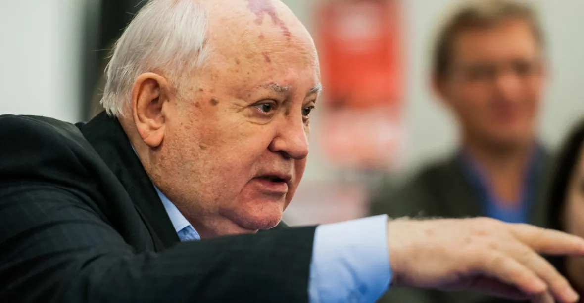 Pohrdal válkou, odmítal jaderné tlačítko, vychvaluje nobelista Gorbačova