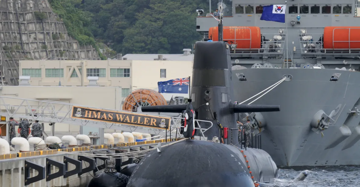 Austrálie zatím ostrouhá. Loni zrušila objednávky na francouzské ponorky. Americké ale jen tak nezíská