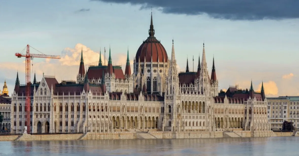 Evropská komise uvažuje o vyřazení Maďarska z globální dohody o daních