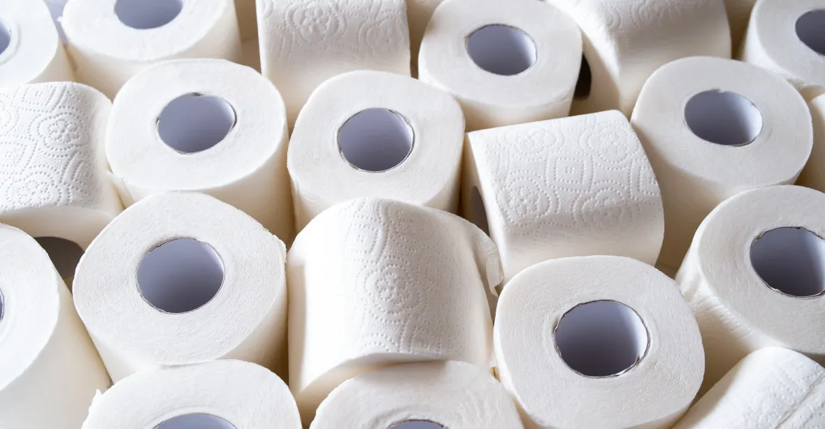 Toaletní papír zdražil o 23 procent. Lidé ho v e-shopech kupují po desítkách kusů