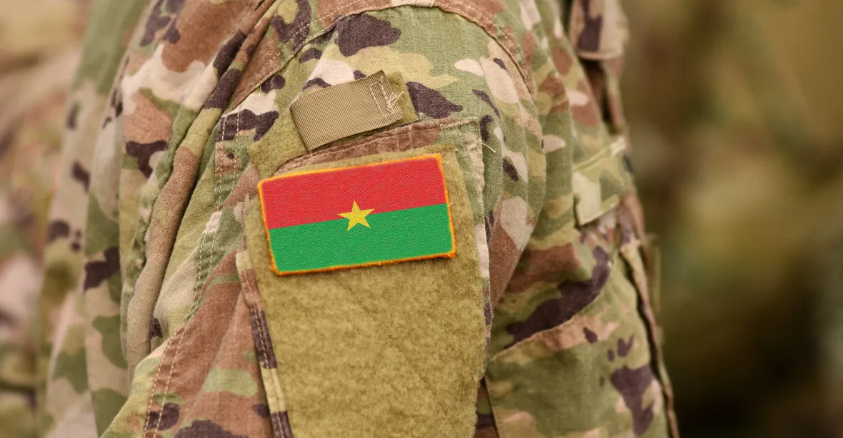 Převrat v Burkině Faso? Na ulicích se střílí, vojáci blokují přístup k úřadům a televizi