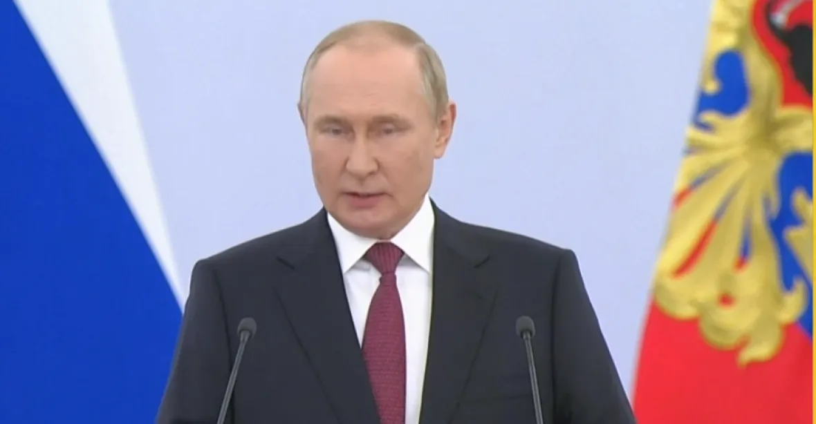 Anektovaných území se nevzdáme, budeme je hájit všemi dostupnými prostředky, oznámil Putin