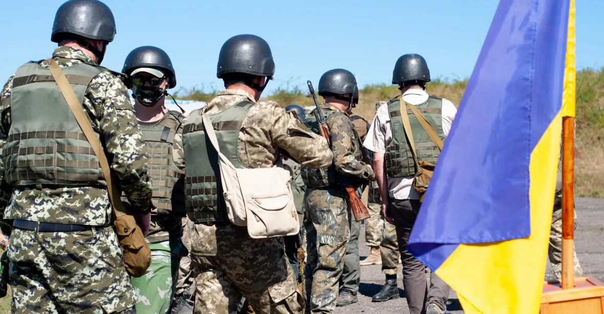 Ukrajinci hlásí osvobození vesnice u Lymanu