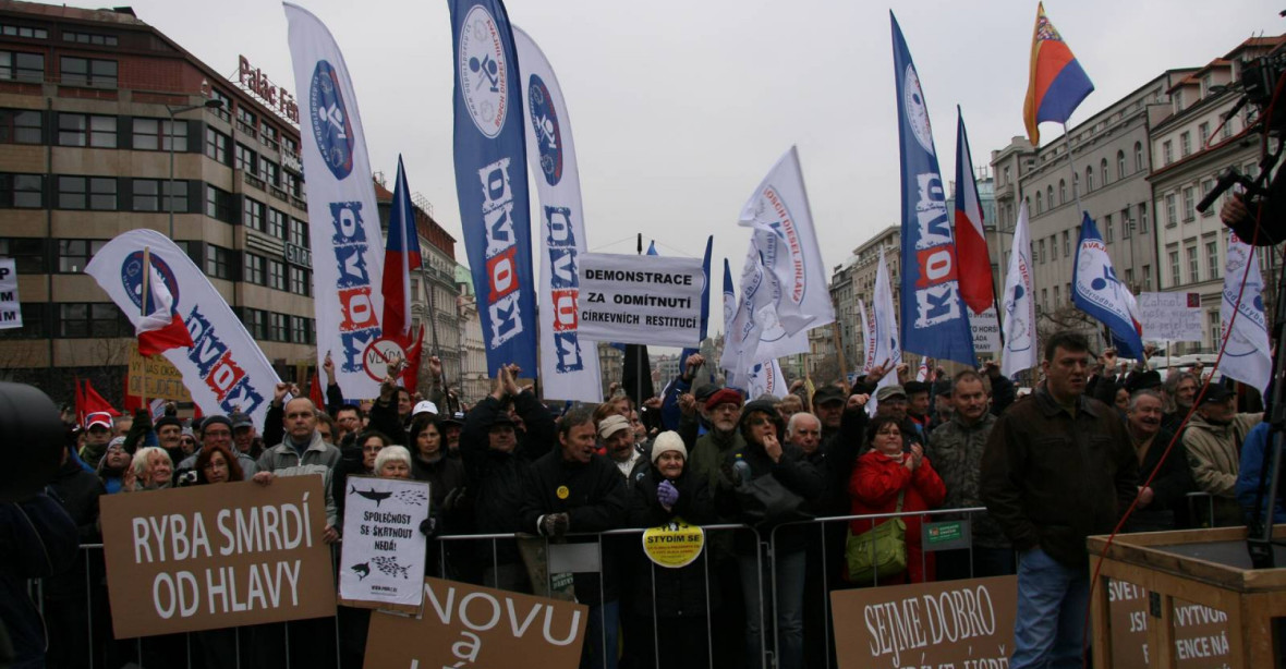 „Pětikilo na ruku.“ Odbory lákají své členy na velkou demonstraci v Praze