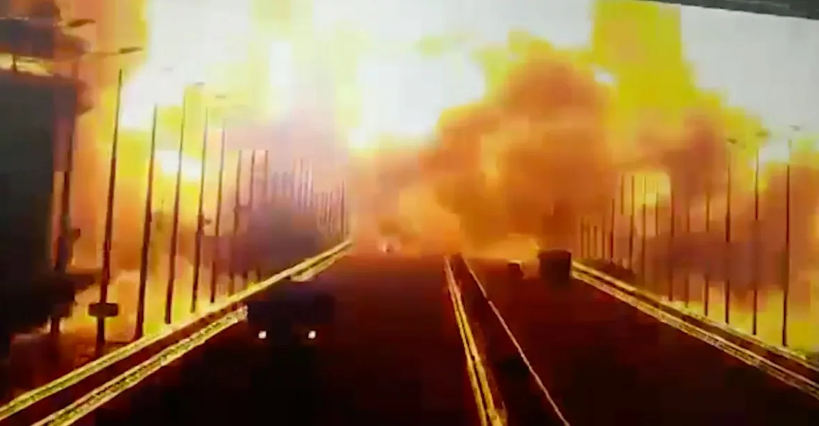 Za explozí na mostě jsou ukrajinské tajné služby, píší NYT