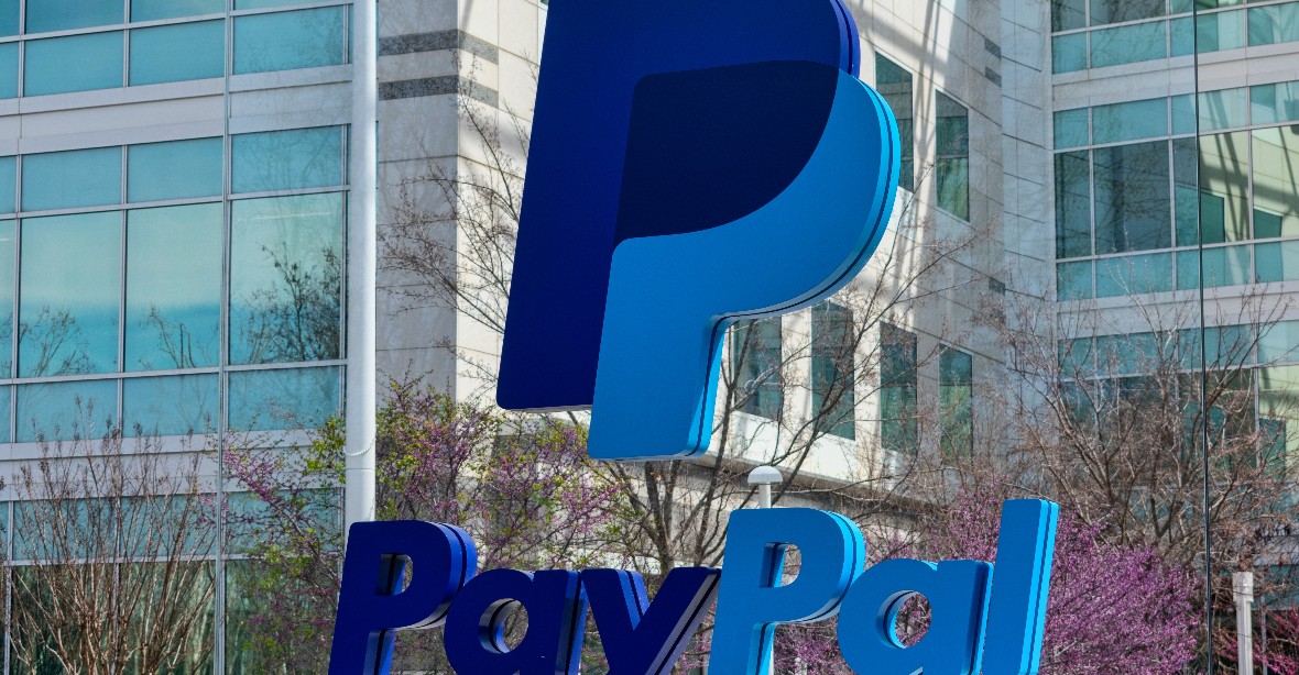 PayPal, náš pokrytecký vychovatel